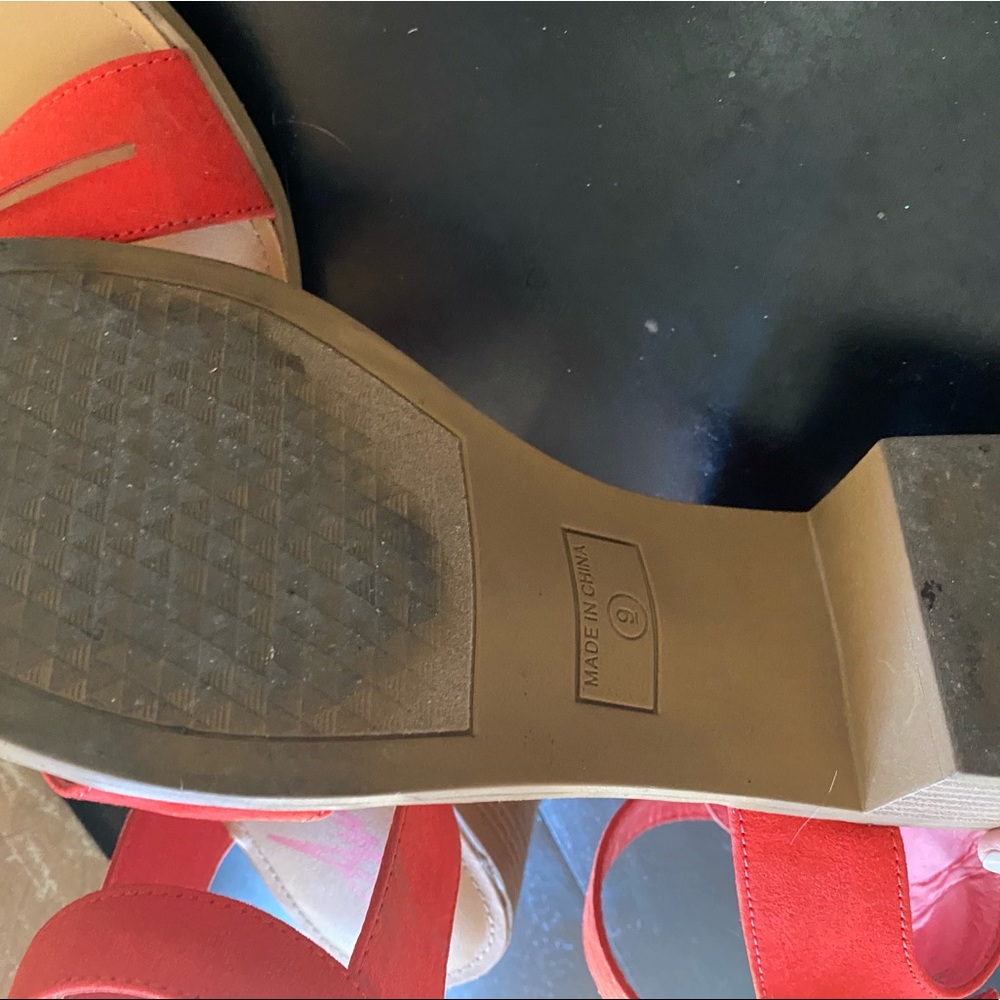 American Rag Red Sandals - Picture 2 of 5